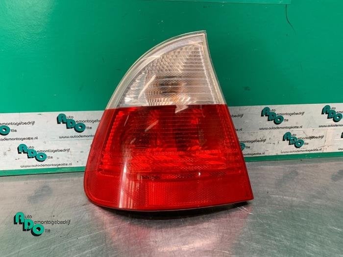 Feu arrière gauche d'un BMW 3-Serie (3-Serie 98-), -, 3 mois de garantie, Utilisé, -