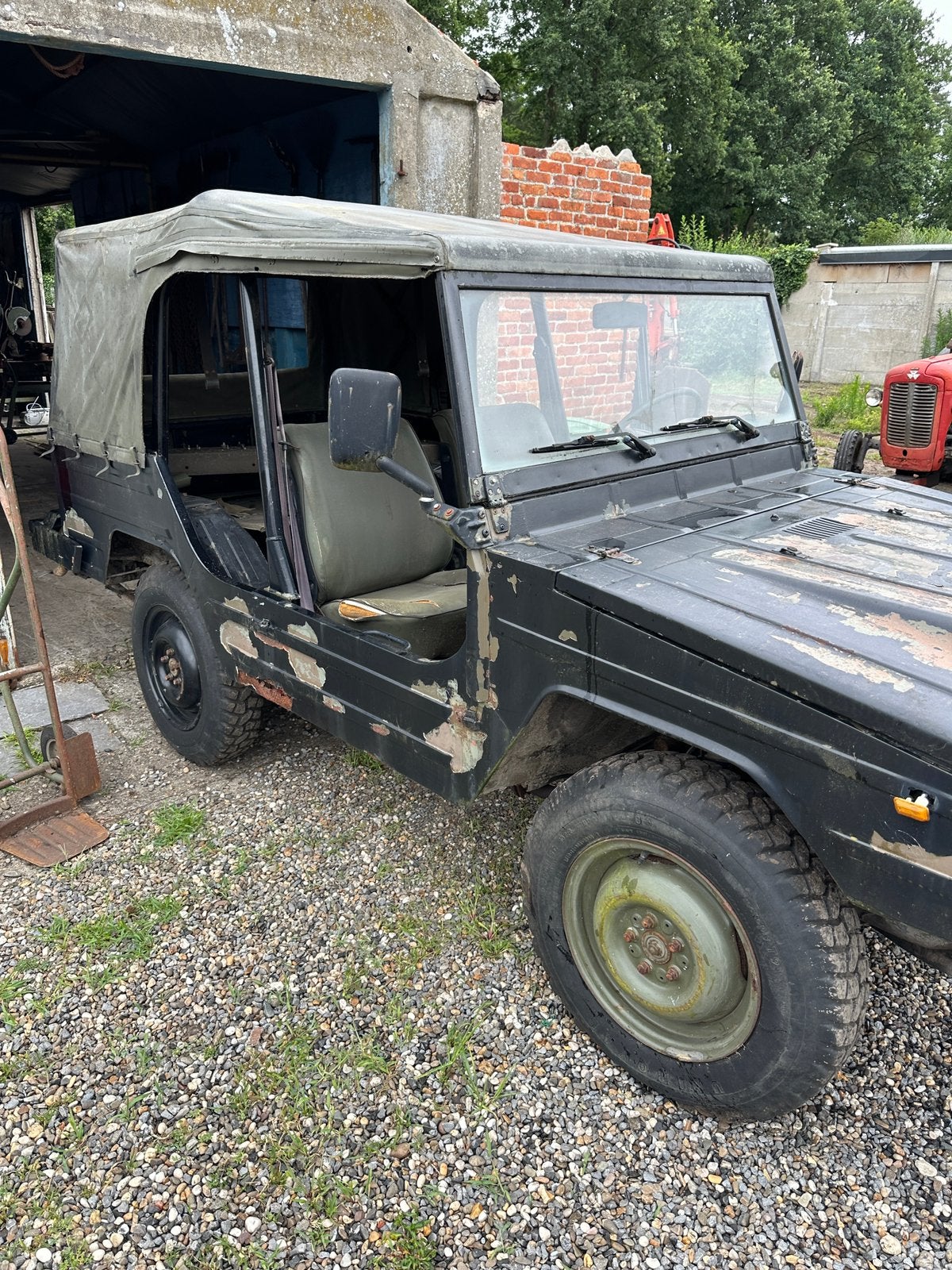 ILTIS leger jeep, Enlèvement
