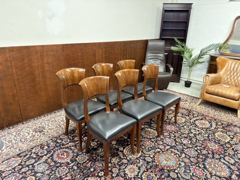Set Klassiek Engelse Stoelen, Enlèvement