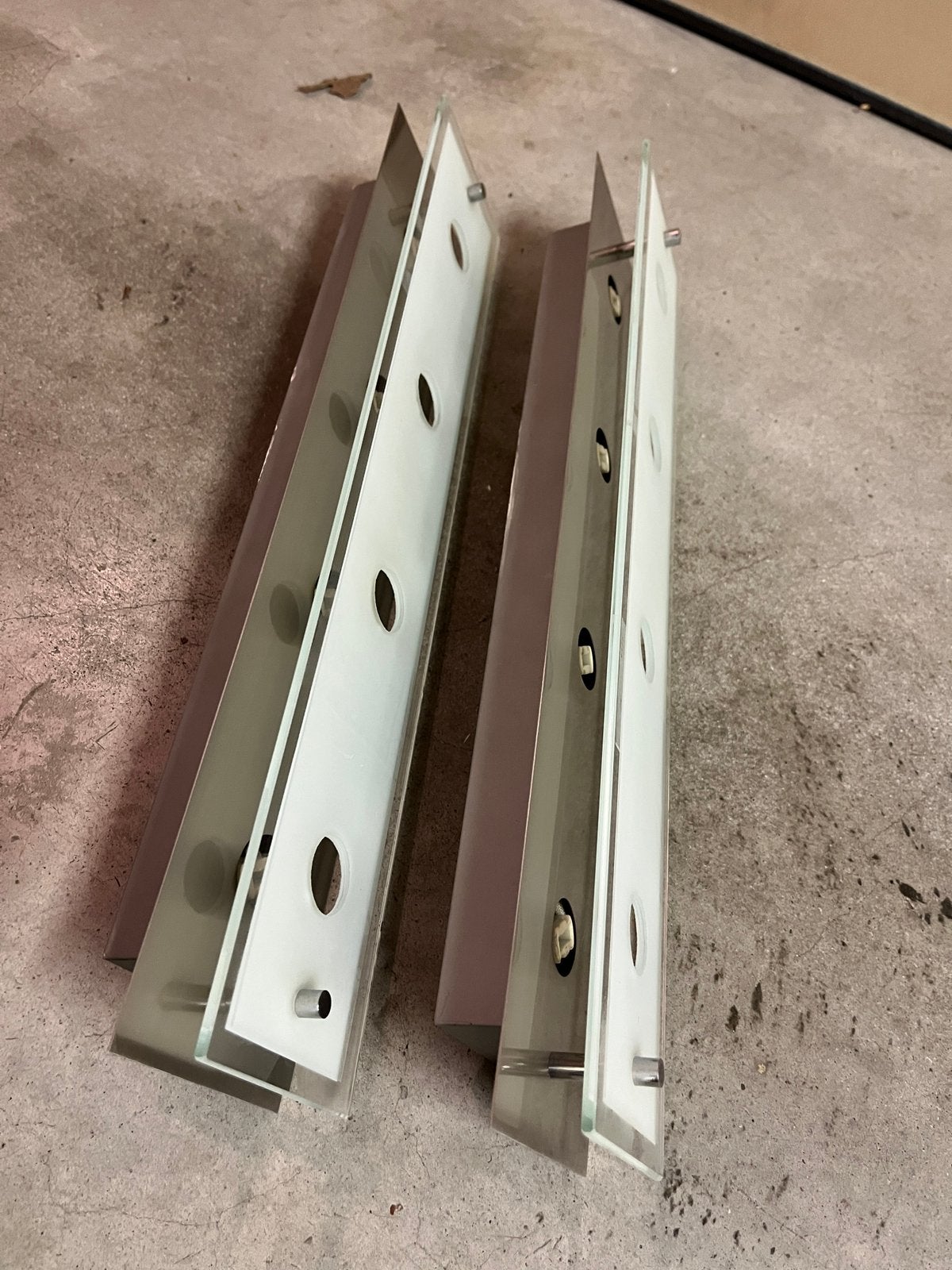 2 Moderne Lichtarmaturen te koop, Ophalen, Gebruikt, Inox