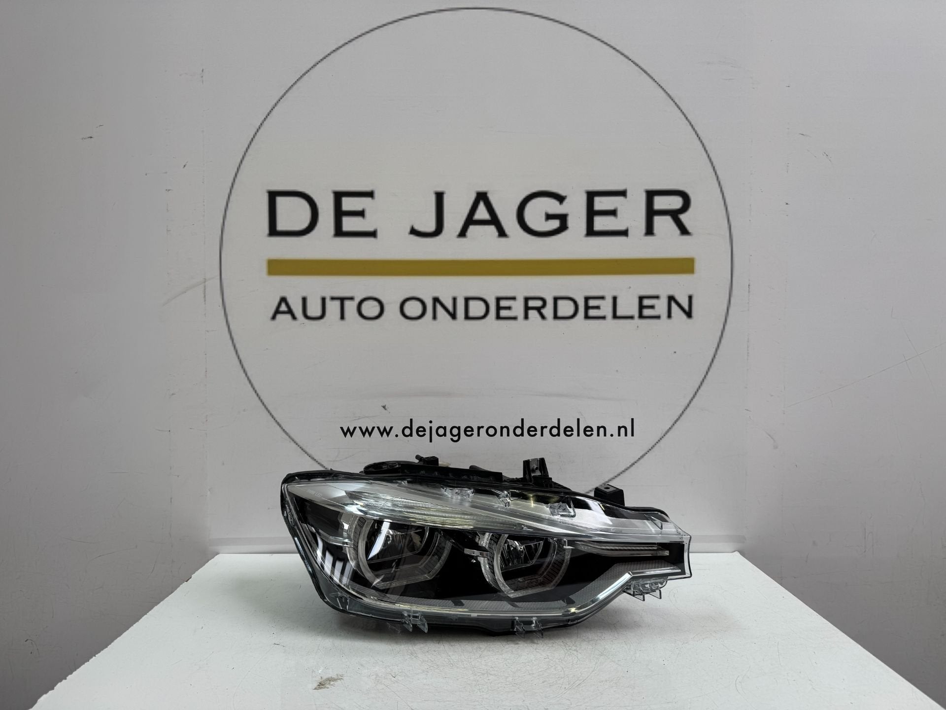 BMW 3 SERIE F30 F31 LCI FACELIFT LED KOPLAMP RECHTS 7453484, Auto-onderdelen, Petuelring 130
80788  Munich, DE, Gebruikt, Info@bmw.de