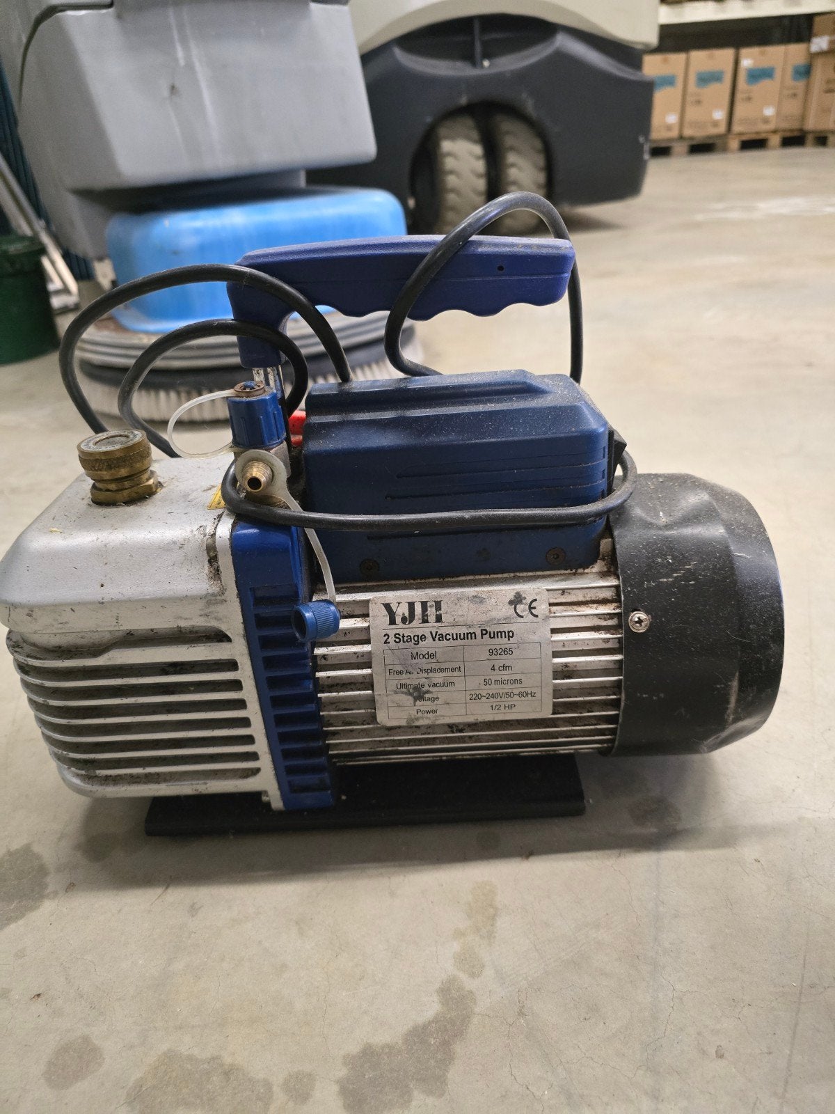 2 traps vacuumpomp, Doe-het-zelf en Bouw, Ophalen