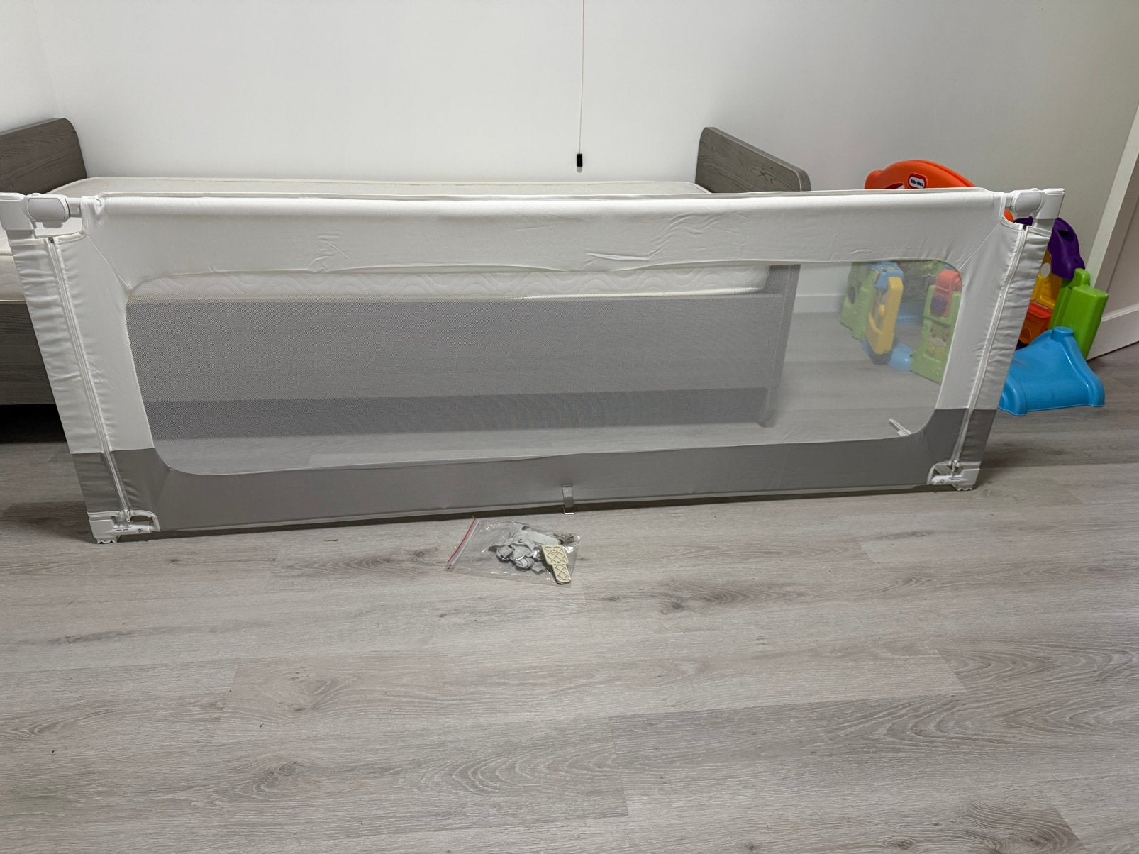 Bedwand, Enlèvement, Comme neuf