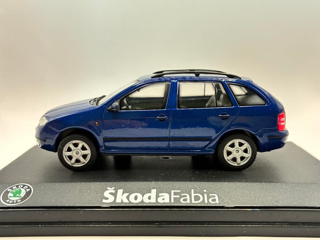 Skoda Fabia Combi (Typ 6Y) 2000 - Abrex, Hobby & Loisirs créatifs, Voitures miniatures | 1:43, Comme neuf, Voiture, Autres marques