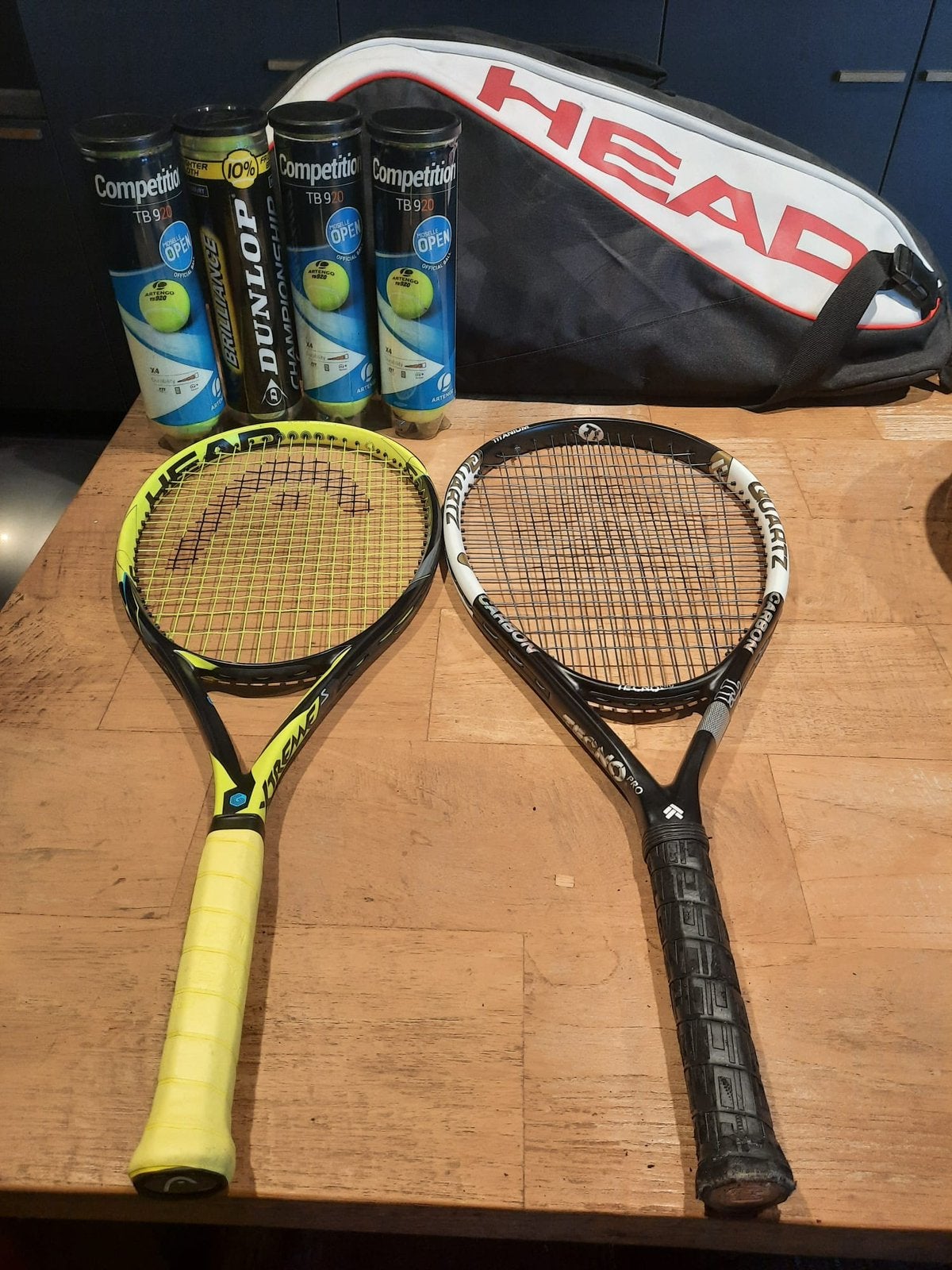 Nieuwe en bijna nieuw tennisrackets Head Carbon, Sport en Fitness, Ophalen, L4, Zo goed als nieuw, Head