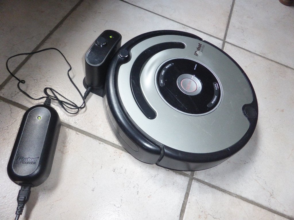 Irobot roomba met laadstation in goede werkende staat, Ophalen of Verzenden, Gebruikt, Robotstofzuiger, IRobot