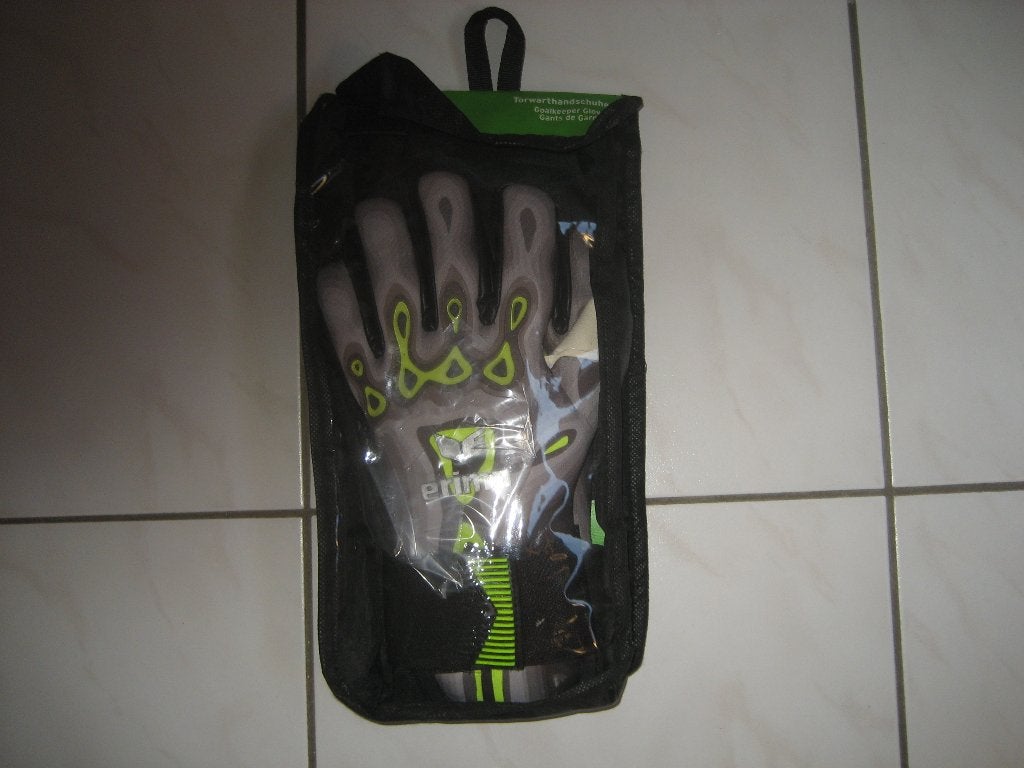 Nieuwe ERIMA T8 keepershandschoenen, Sport en Fitness, Voetbal, Ophalen of Verzenden, Nieuw, Handschoenen