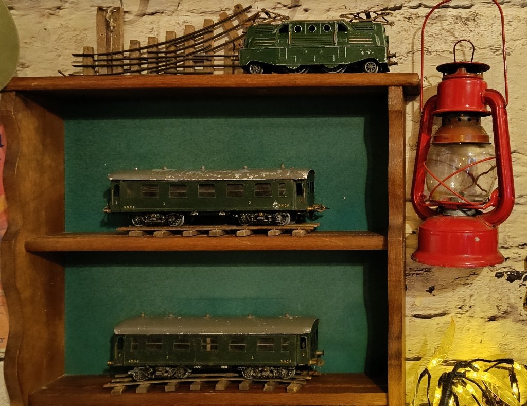 Antieke metalen trein SNCY 1B1 711 anno 1950 te koop., Ophalen of Verzenden, Gebruikt, Trein