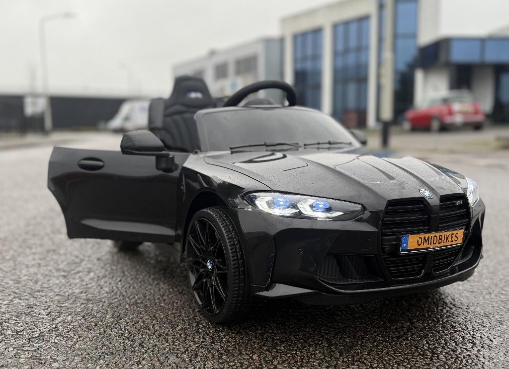 BMW M4 12v zwart Afstands. - Bleutooth - Led - Leder - Rubb, Kinderen en Baby's, Speelgoed | Buiten | Voertuigen en Loopfietsen