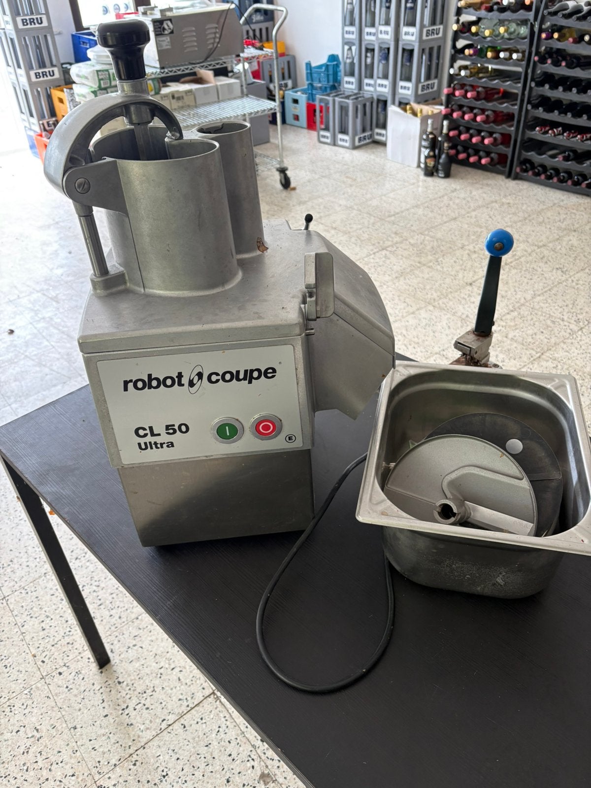 Robot coupe légumes professionnel CL50, Ophalen