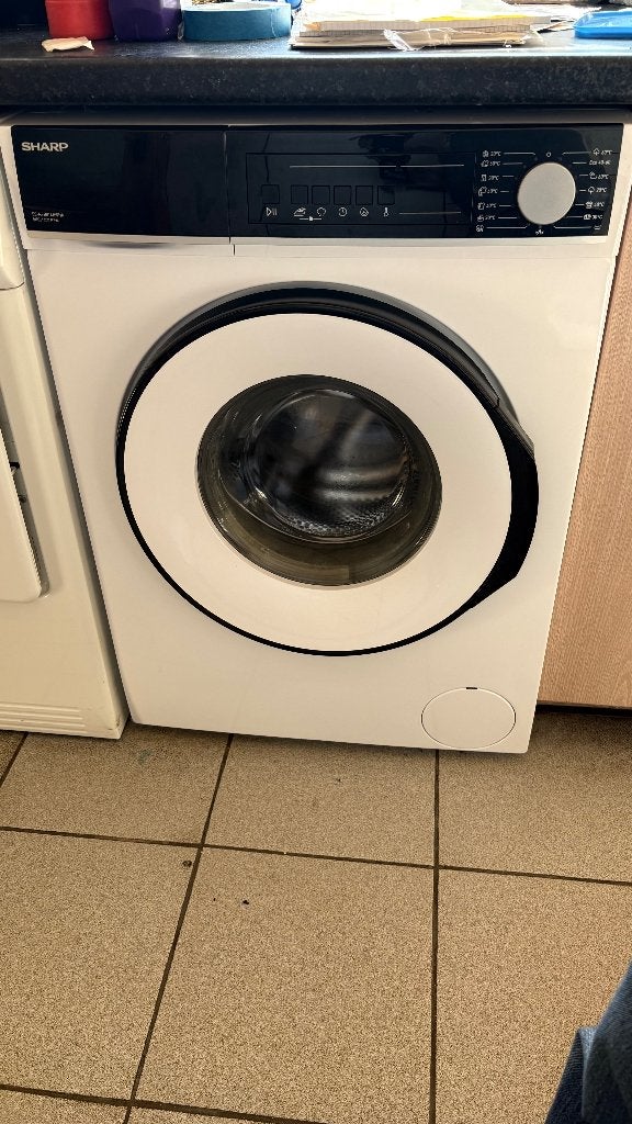 Wasmachine Sharp ES-NFB814BWNA-CB, Ophalen, 1200 tot 1600 toeren, Minder dan 85 cm, 8 tot 10 kg