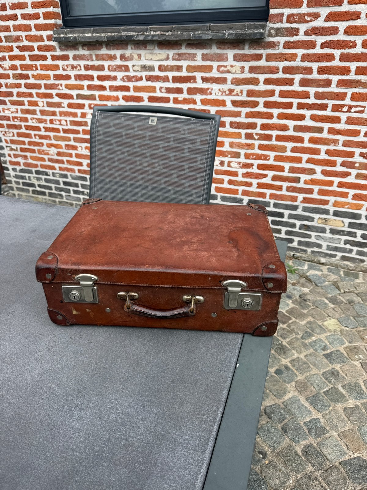 Lederen reiskoffer jaren 30, Ophalen, Zo goed als nieuw