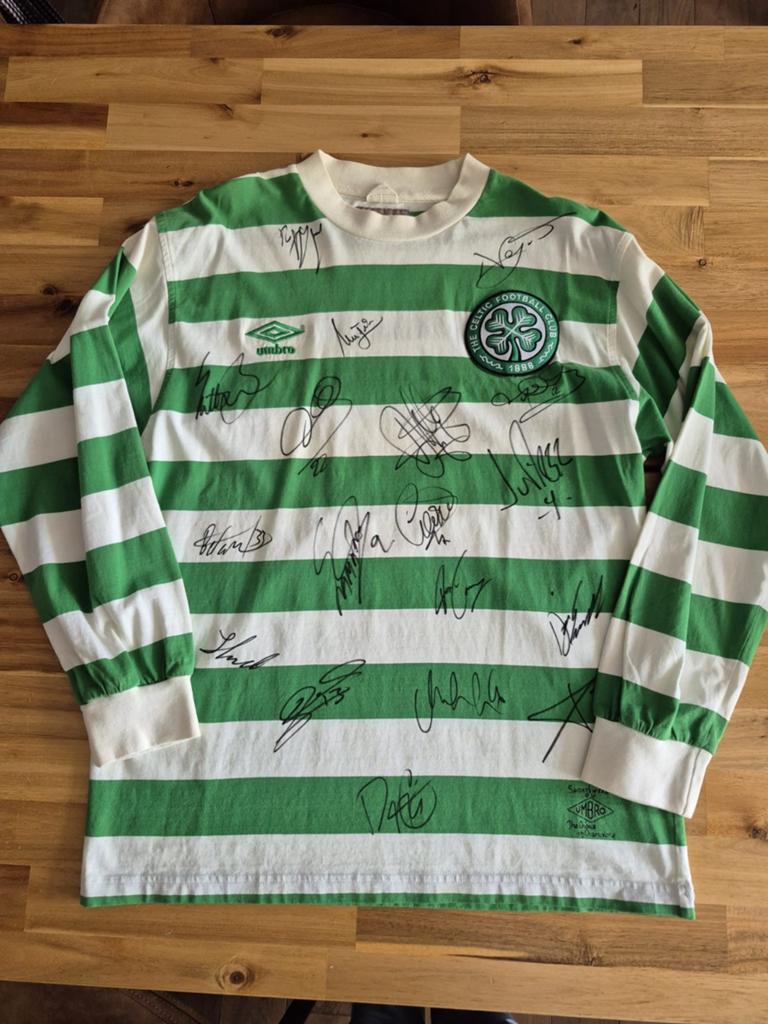 Gesigneerd voetbalshirt CELTIC, Maat L, Ophalen, Nieuw, Shirt