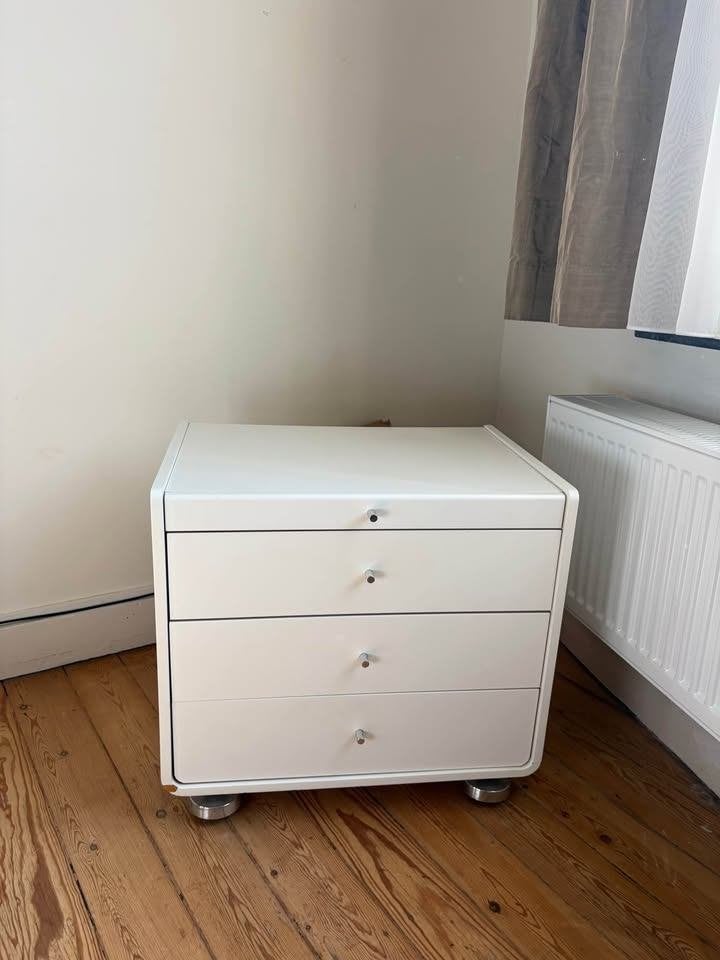 2 identieke witte ladekasten, Huis en Inrichting, Ophalen, Gebruikt, 50 tot 100 cm, 3 of 4 laden