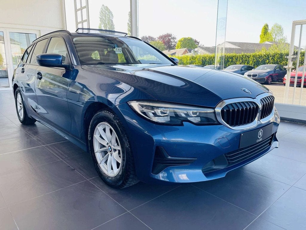 BMW 3 Serie 318 dA MHEV * GARANTIE + TOIT PANO + CUIR + LED, Auto's, BMW, 4 cilinders, Overige brandstoffen, Lichtsensor, https://public.car-pass.be/vhr/dc083f59-fe27-4a35-9d0c-d06fb283fb76