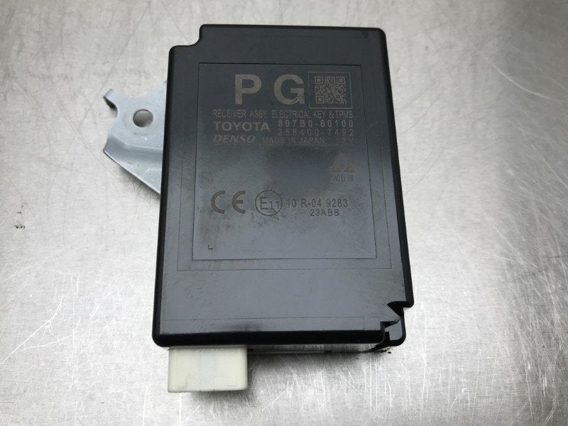 COMPUTER BANDENSPANNING Toyota Land Cruiser (J15), Gebruikt, Toyota