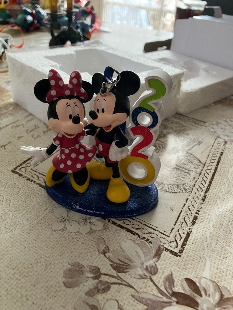 Mickey & Minnie Mouse ( Disney ) ornament 2020, Ophalen of Verzenden, Mickey Mouse, Nieuw, Beeldje of Figuurtje