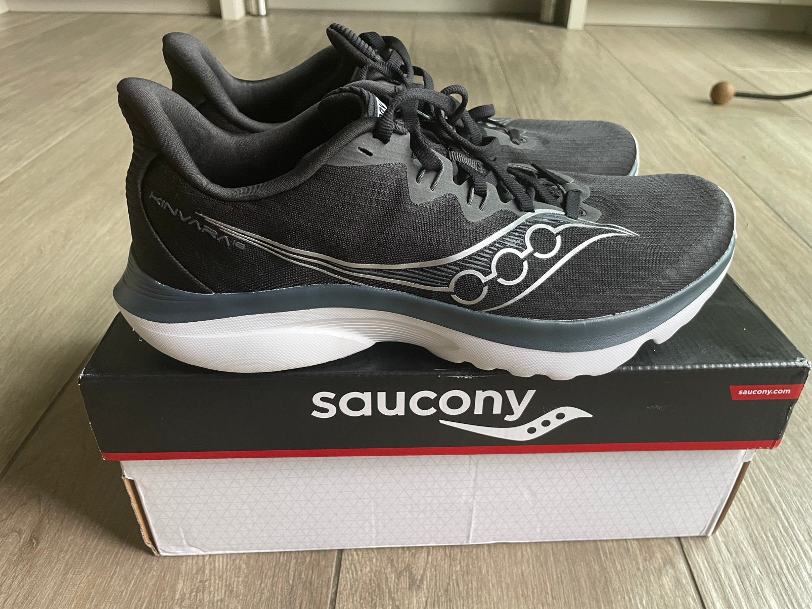 Saucony Kinvara 16 maat 42.5 kleur zwart, Hardloopschoenen, Nieuw, Hardlopen, Saucony
