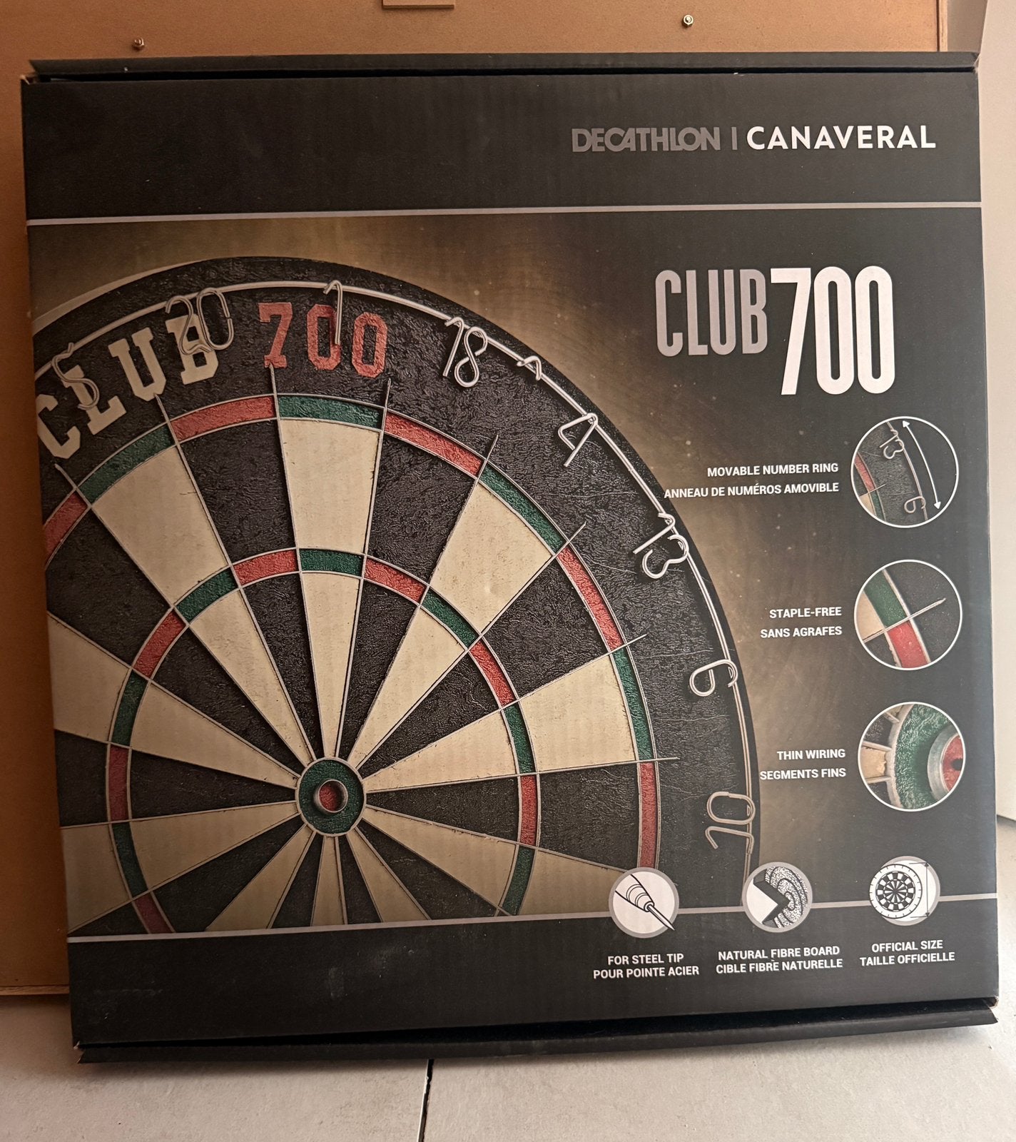 Decathlon club 700 darts bord NIEUW nooit gebruikt, Sports & Fitness, Fléchettes, Enlèvement, Neuf