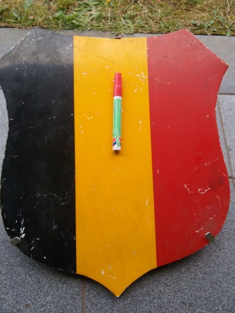 Legion fraternelle porte drapeau, Envoi