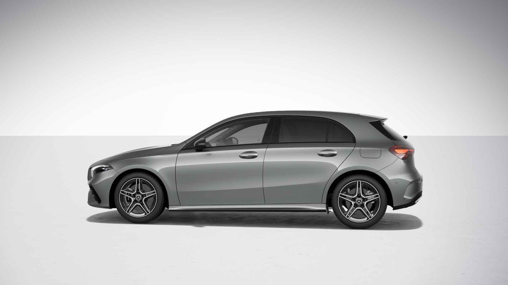 Mercedes-Benz A-Klasse 250 e Hatchback AMG Line | Verwarmde, Auto's, Mercedes-Benz, Stof, Gebruikt, Euro 6, 4 cilinders