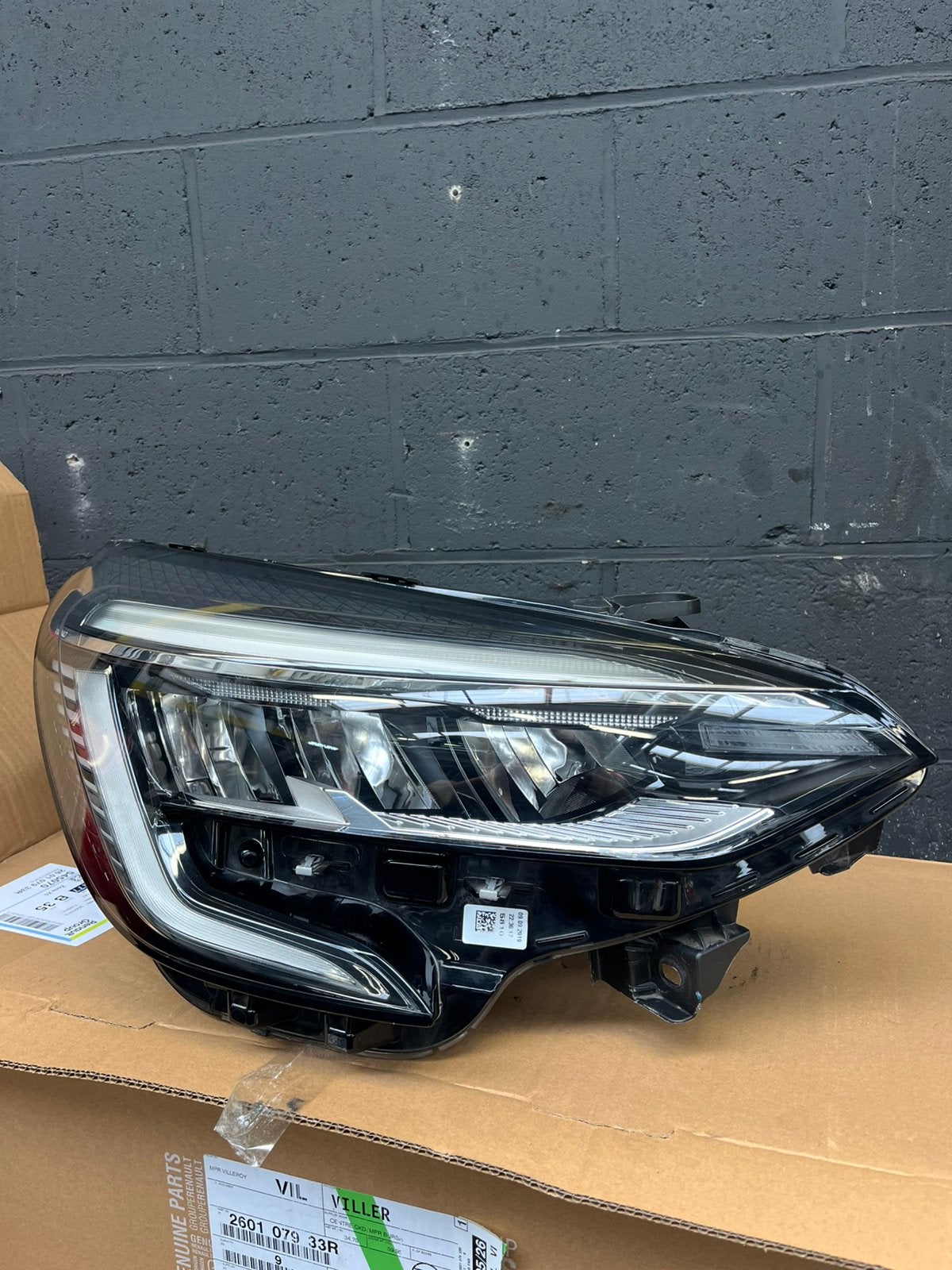Phare droit pour Renault Clio V phase 1a, Enlèvement ou Envoi, Renault