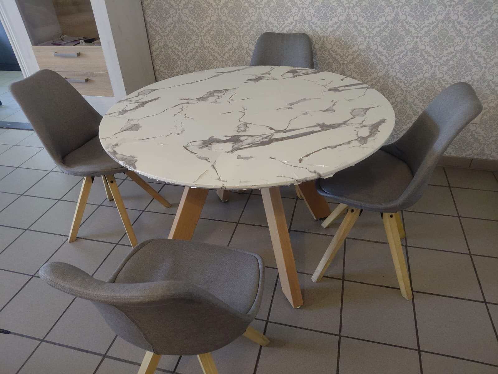 Table a manger avec 4 chaise, Maison & Meubles, Enlèvement, Comme neuf