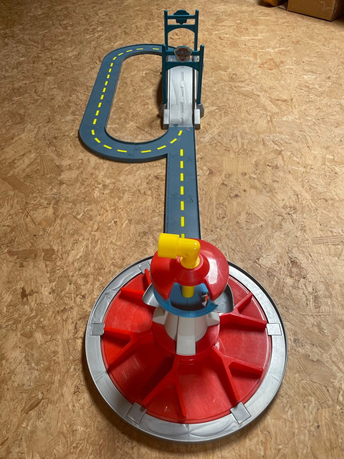 Paw patrol uitkijktoren & brug, Enlèvement, Comme neuf