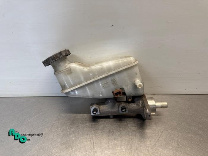 Cylindre de frein principal d'un Hyundai I20 (I20 08-), -, 3 mois de garantie, Utilisé, Hyundai