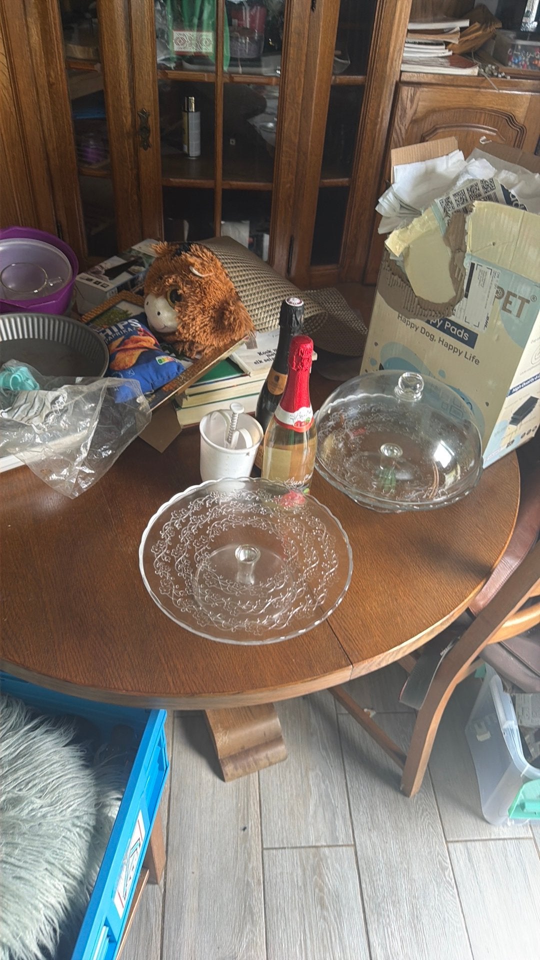 Gratis eiken ronde tafel, Enlèvement