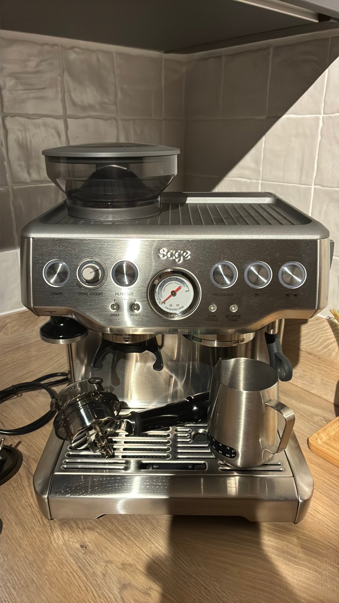 Koffietoestel Sage barista express, Neuf, Machine à espresso, Réservoir d'eau amovible, Café en grains