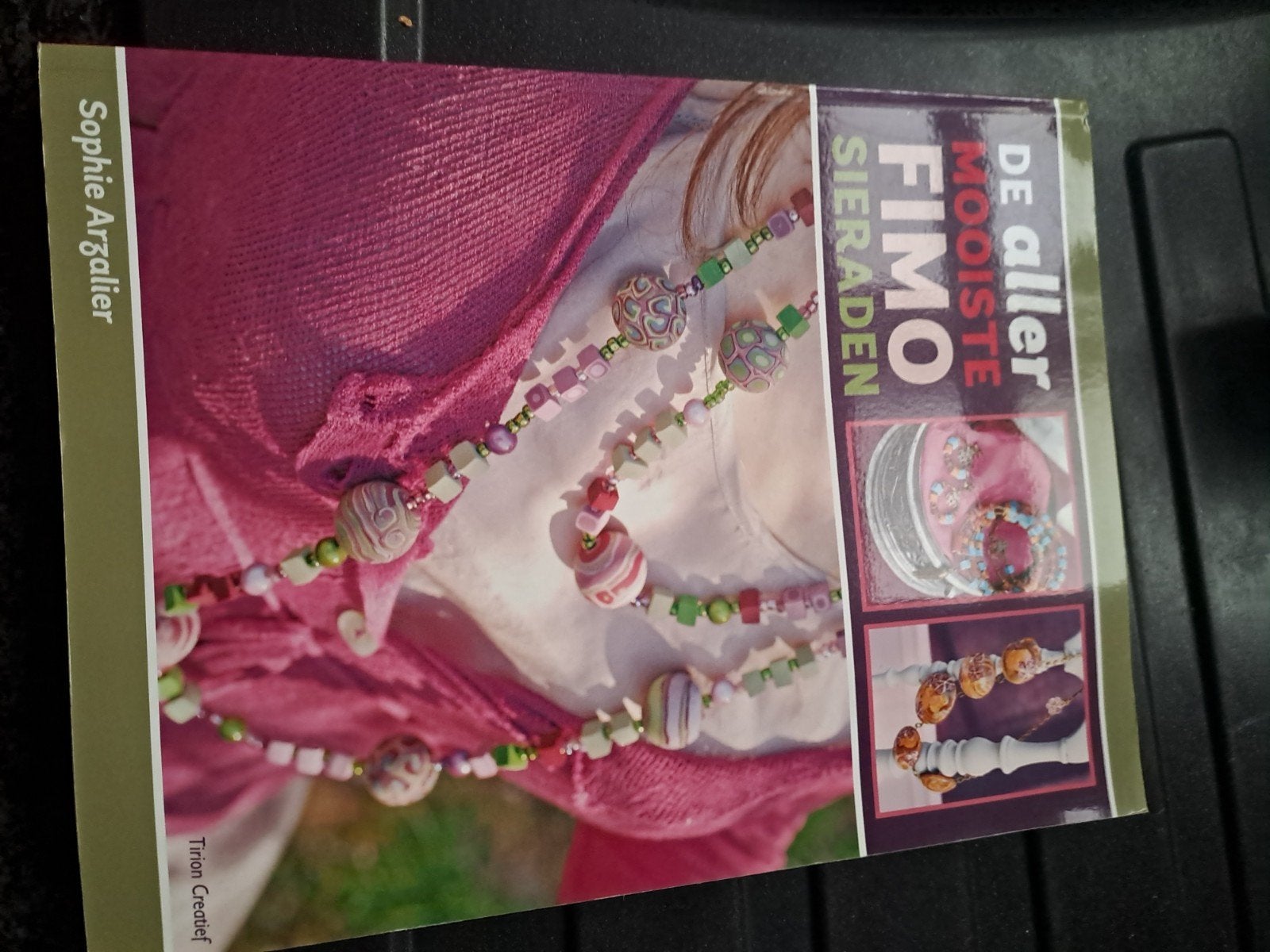 mooi boek "juwelen maken met fimo klei ", Ophalen of Verzenden