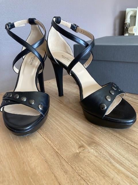 Stijlvolle Nero Giardini  Sandalen met hoge hak - maat 36,5, Ophalen, Zwart, Zo goed als nieuw, Schoenen met hoge hakken