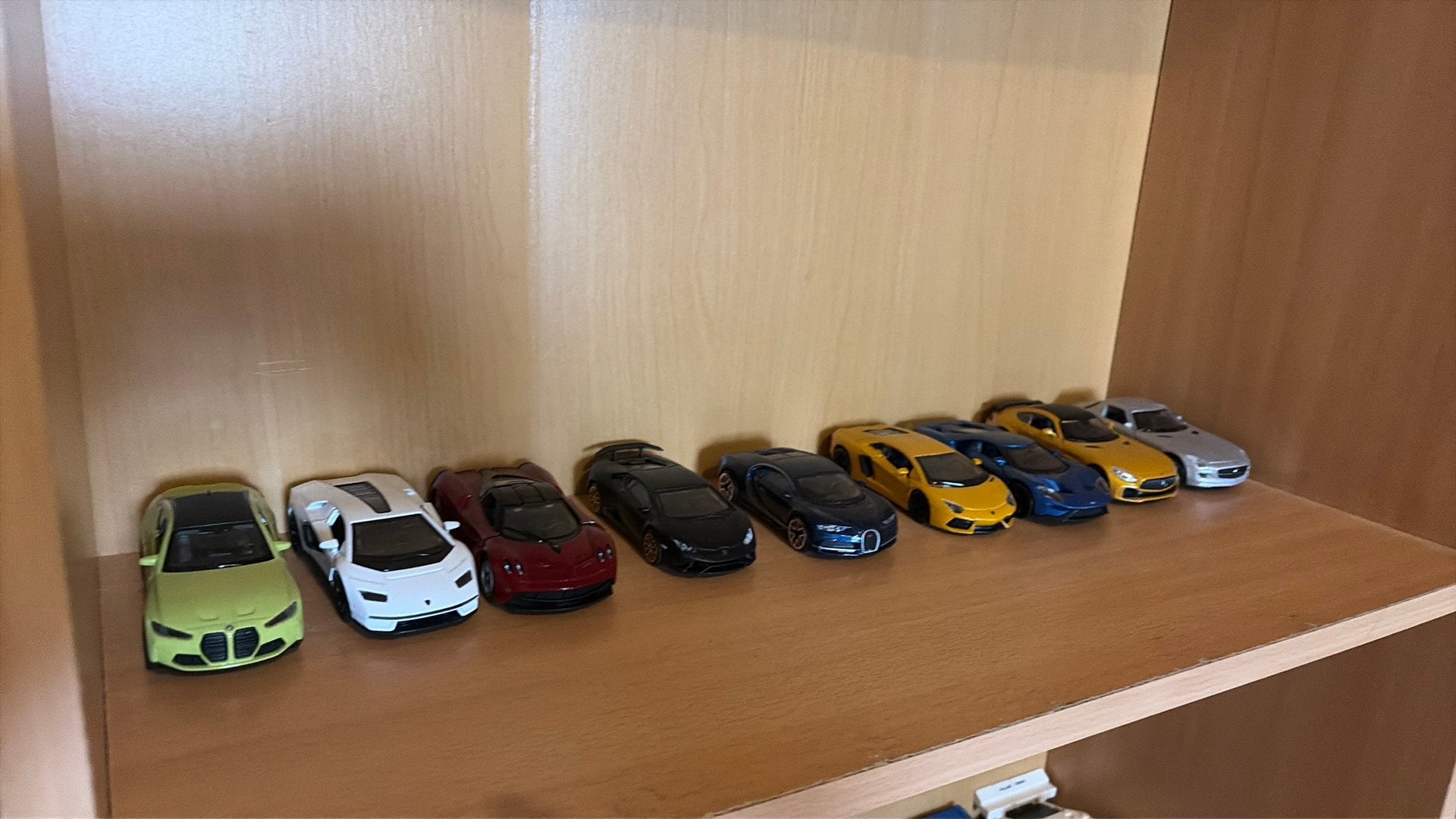 1:24 model autos, Ophalen of Verzenden, Zo goed als nieuw, Auto, Welly