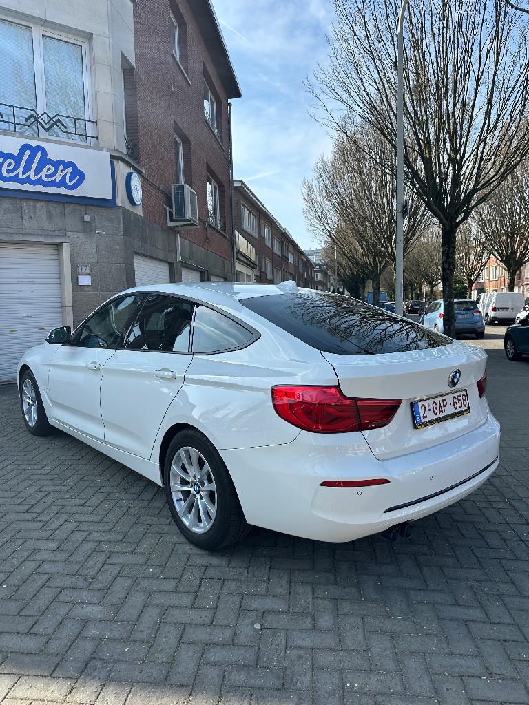 Bmw 320d GT, Auto's, Automaat, Achterwielaandrijving, Zwart, Wit