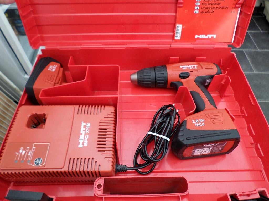 Visseuse HILTI SF180A,SF 151A,SFH 151A, SF 121A, Enlèvement, Comme neuf, Batterie, Autres types