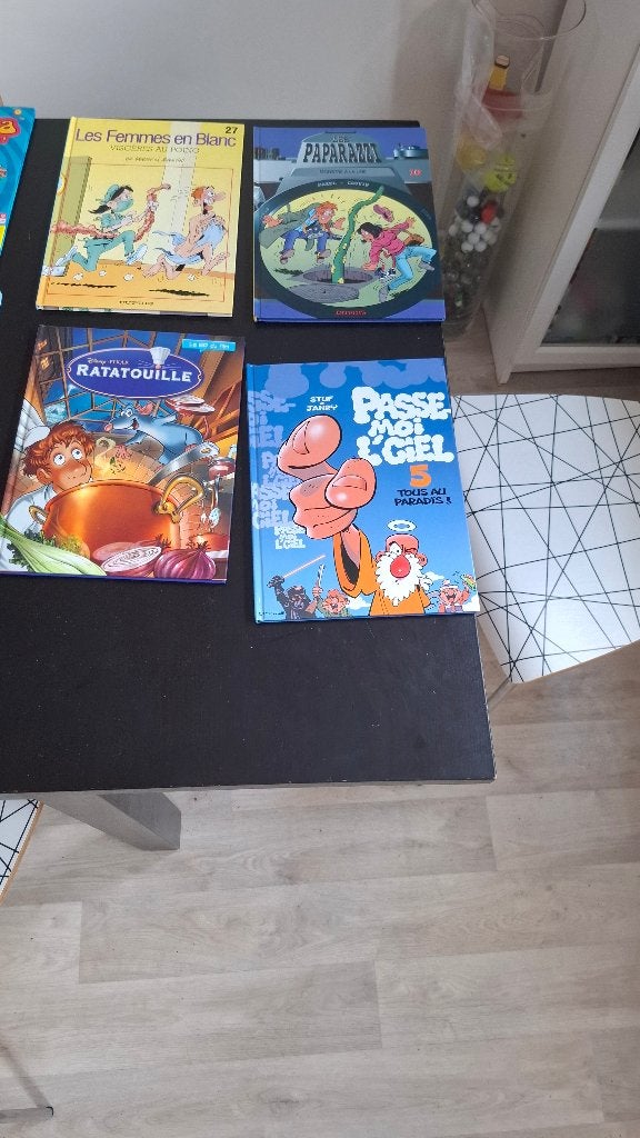 BD à vendre, Plusieurs BD, Enlèvement, Comme neuf, Divers auteurs