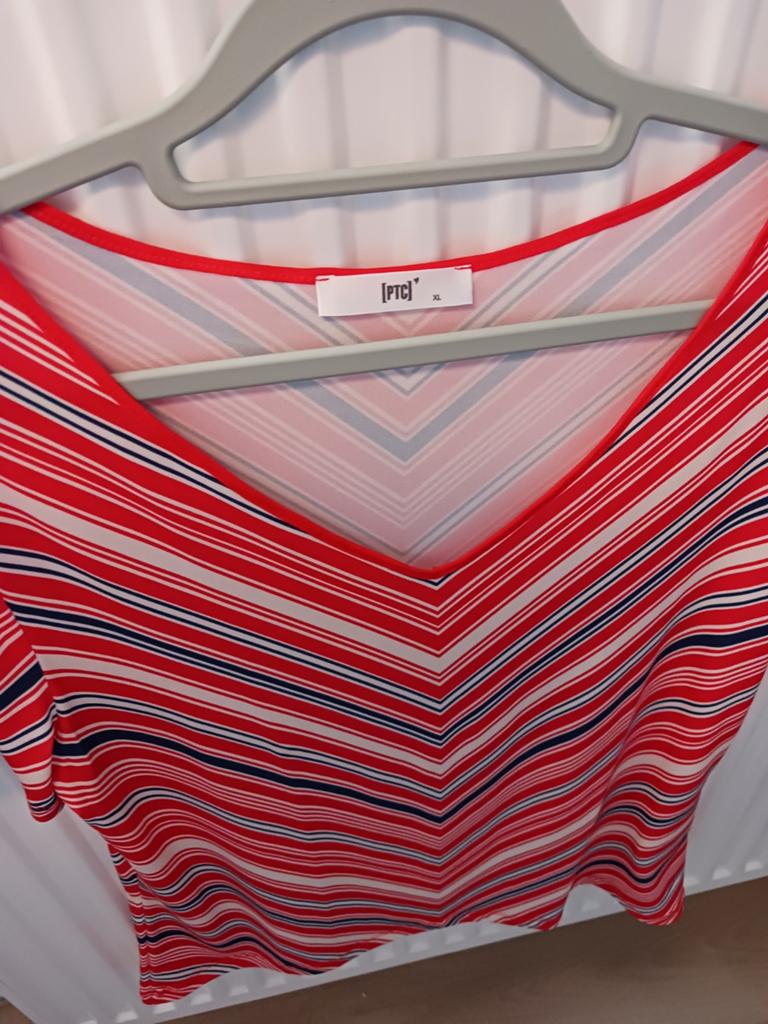 T - shirt merk PTC net als nieuw te koop. Maat L, Kleding | Dames, T-shirts, Ophalen, Maat 42/44 (L), Zo goed als nieuw, Korte mouw