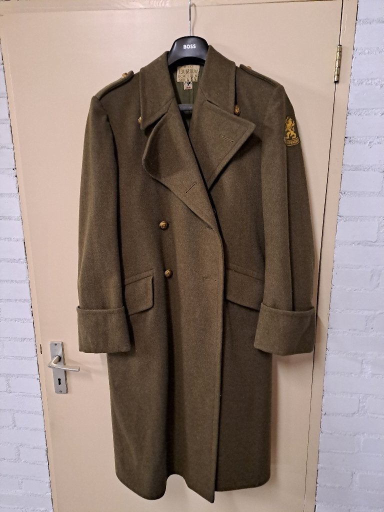 1 Militaire wollen officiers mantel van 1956., Verzamelen, Ophalen, Landmacht, Kleding of Schoenen
