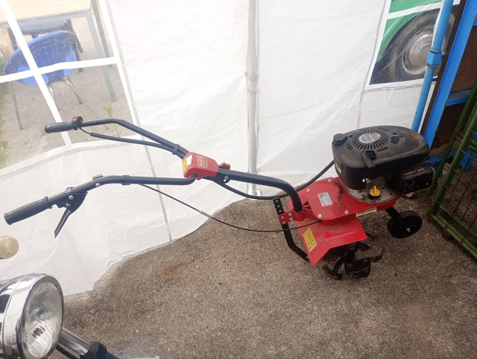 Benzine Tuinfrees Rhodos weinig gebruikt, Ophalen, Gebruikt, Benzine, Rhodos