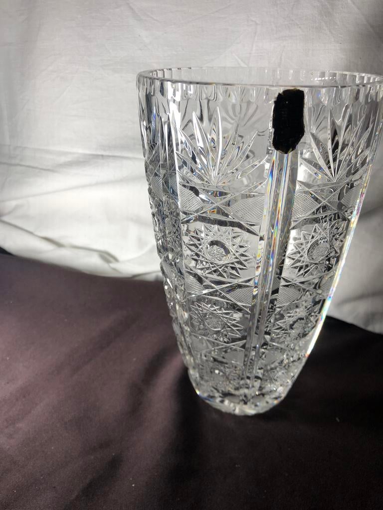 Vaas in kristal  23 cm hoog perfecte staat, Ophalen
