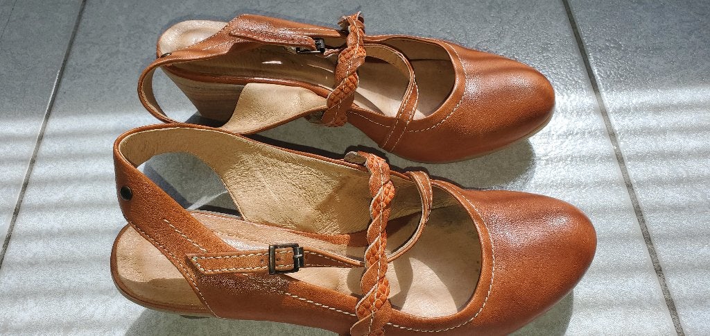 Hush Puppies dames schoenen maat 40., Kleding | Dames, Schoenen, Schoenen met lage hakken, Bruin, Ophalen of Verzenden, Zo goed als nieuw