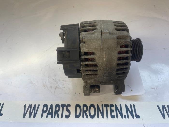 Dynamo d'un Volkswagen Golf, Volkswagen, -, 3 mois de garantie, Utilisé