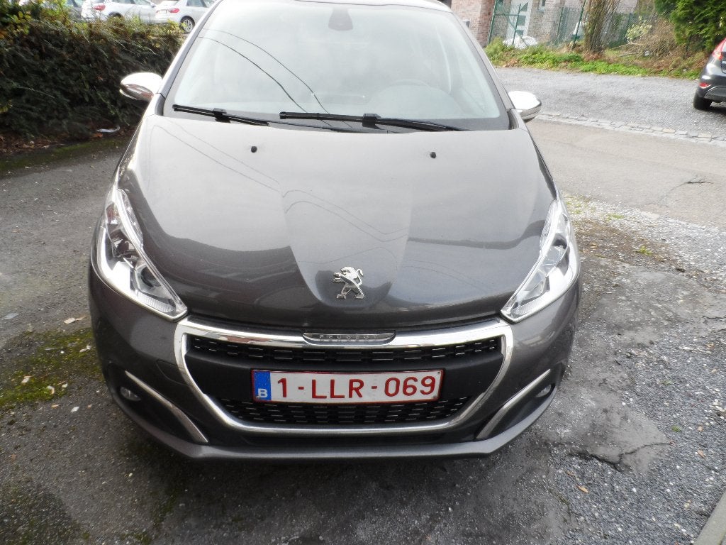 Peugeot 208 1.2 - +/- 50.000 km - Gris métallique - 8/2019 ., 57 kW, Argent ou Gris, Achat, Euro 6