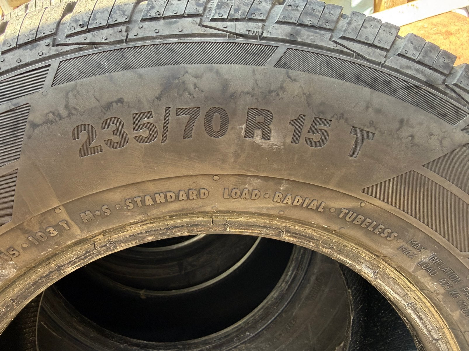 235/70 R 15T, Auto-onderdelen, Ophalen