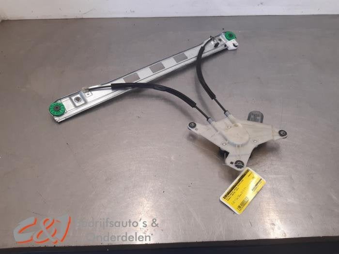Mécanique vitre 2portes avant droite d'un Renault Master, Autos : Pièces & Accessoires, Renault, -, 3 mois de garantie, Utilisé