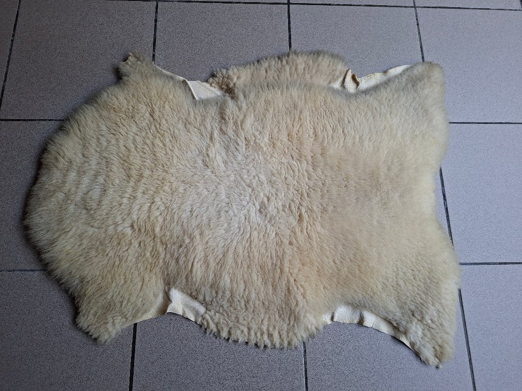 Schapenvacht, Ophalen, Zo goed als nieuw, Schapenvacht