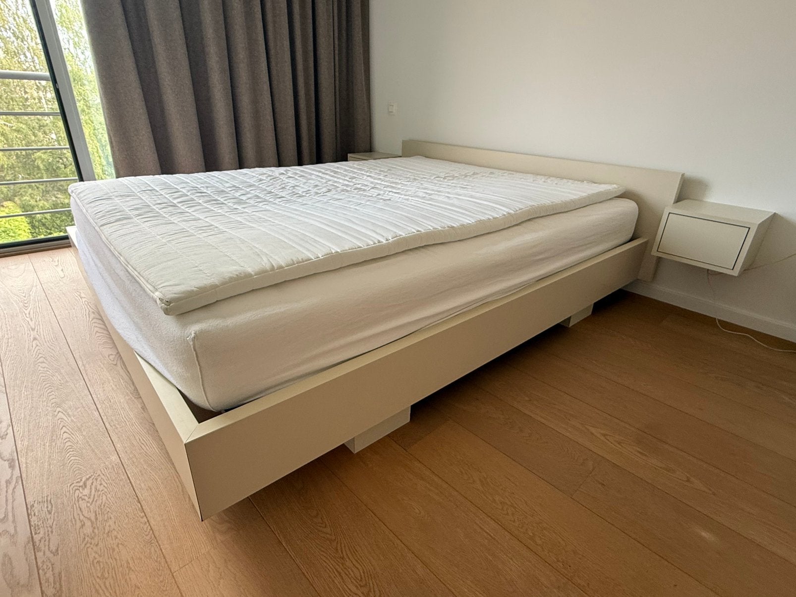Bed 1m60 x 2m, Ophalen, Zo goed als nieuw
