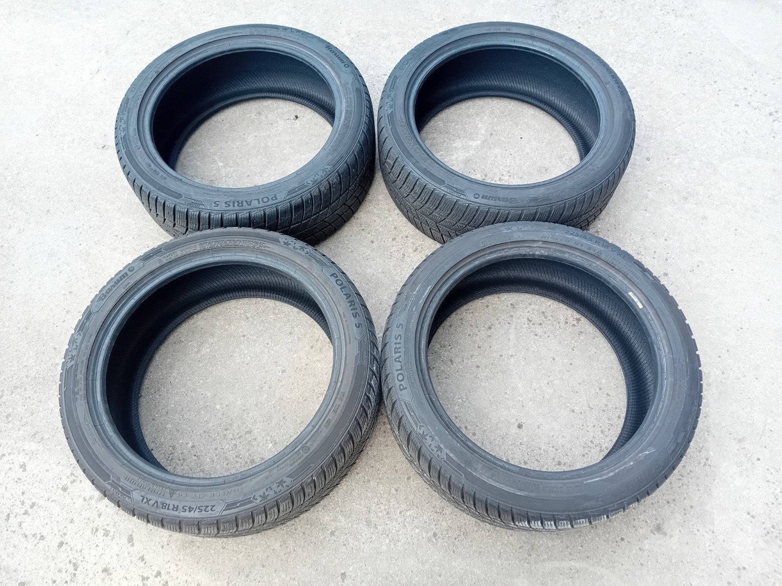 Winterbanden Barum 4x (Conti) 225 45 R18 95V 7,5&5mm ❄️🌧, Auto-onderdelen, Ophalen, Gebruikt, Audi
