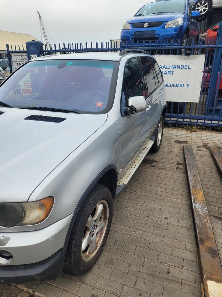 bmw x5 deuren motorkap zijpaneel bumpers binnenbekleding, Gebruikt, -, -, Ophalen of Verzenden
